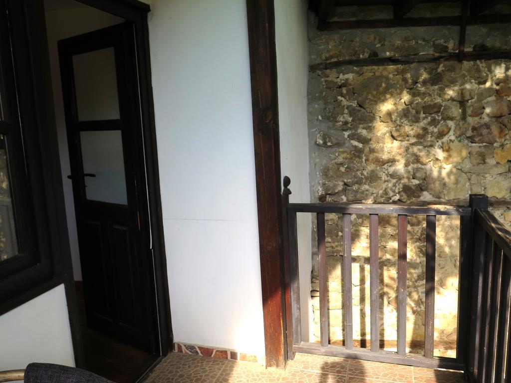 The Red Konak Villa Veliko Tarnovo Exterior photo
